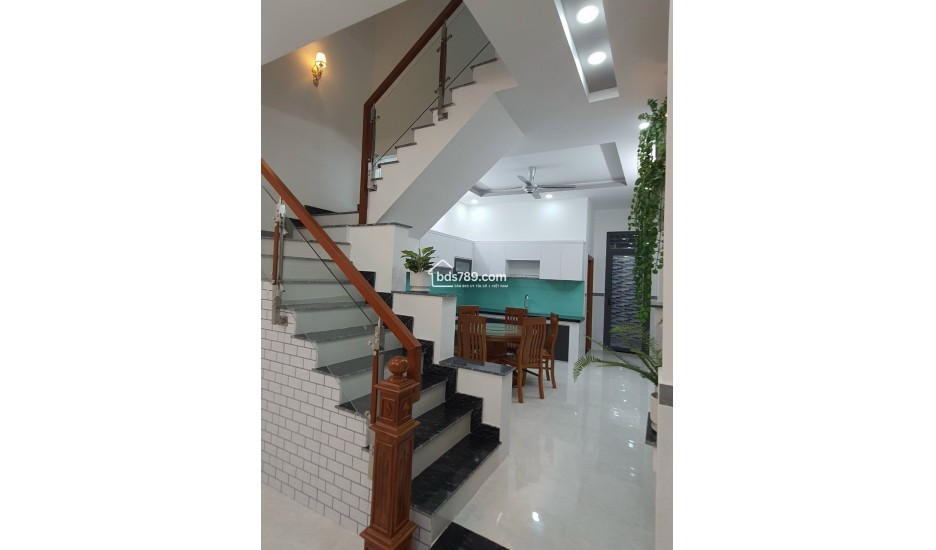 Bán nhà mới xây đường số 6 Linh Xuân Thủ Đức TPHCM,LH 0909428959.